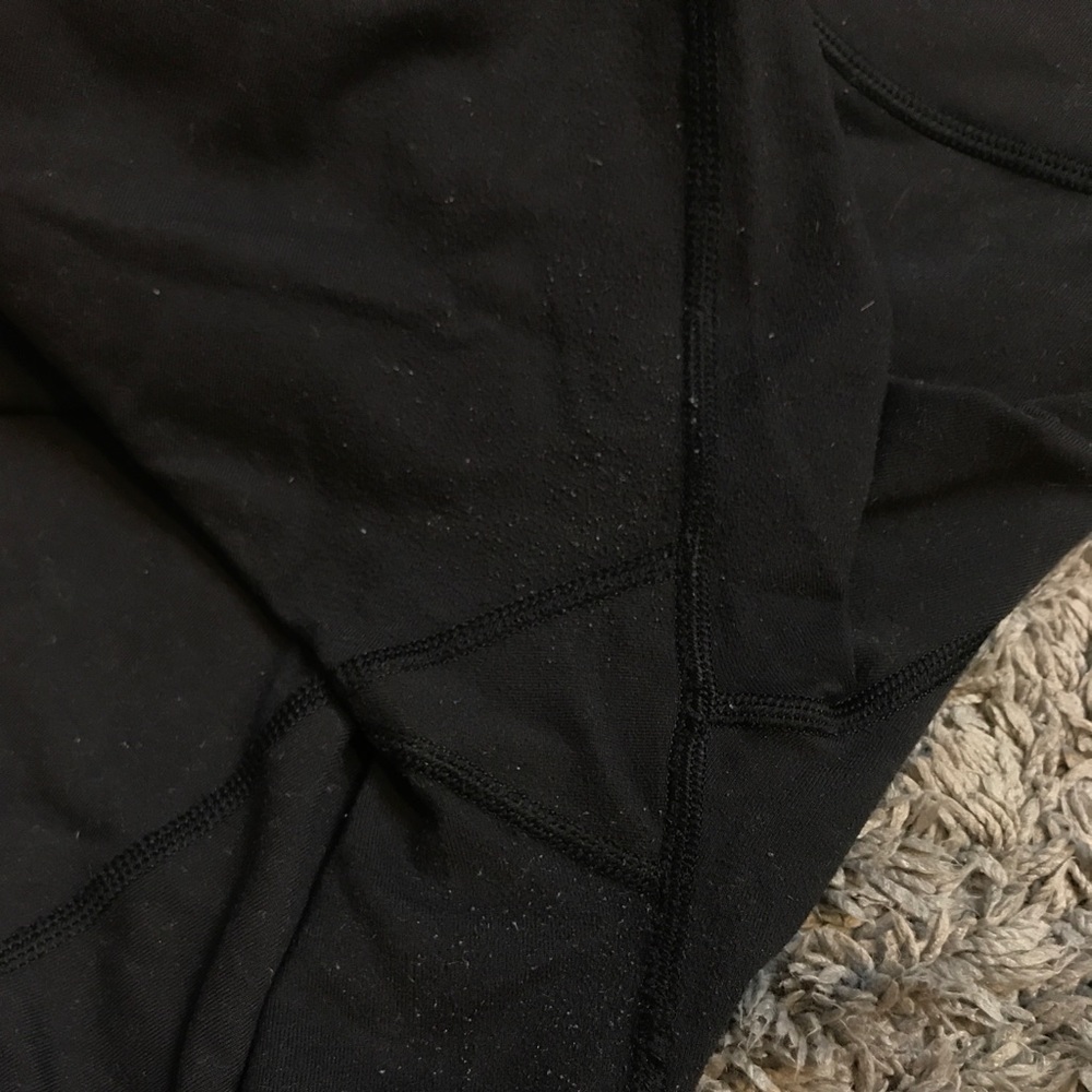 Lululemon yoga pants - Picture 2 of 3